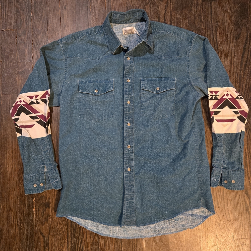Native American Western Washed Green Long Sleeve Shirt with Patterned Sleeves
